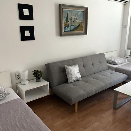 Arss Apartment Skopje Main Square Exteriör bild